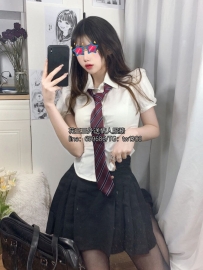楚楚.162.D.45.20歲